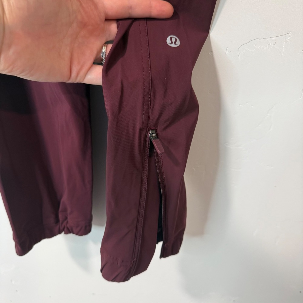 Lululemon Womens Adaptive State Jogger 4 Burgundy Red Zip Ankle Excellent W5CVMS - Picture 4 of 8